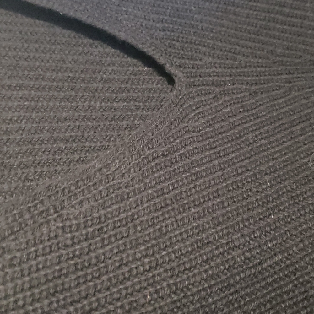 BP sweater - Picture 3 of 4
